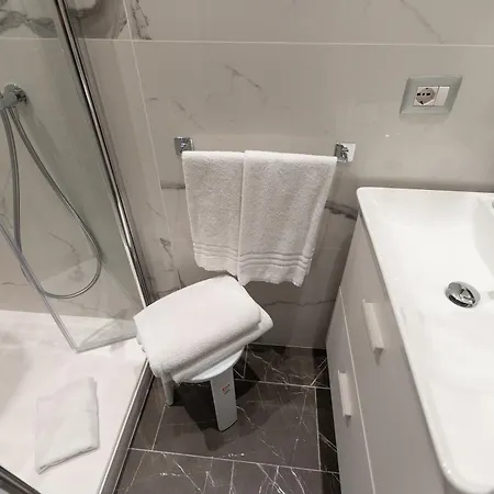 Castellino 4* Rome